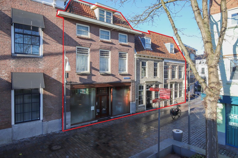 Bekijk foto 1 van Wijngaardstraat 1 Bekijk foto 1 van Wijngaardstraat 1