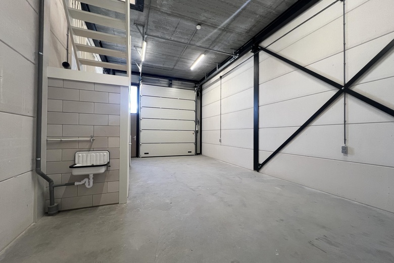 BedrijfsruimteaanHoutkopersstraat 6 E<br/> inZwijndrecht