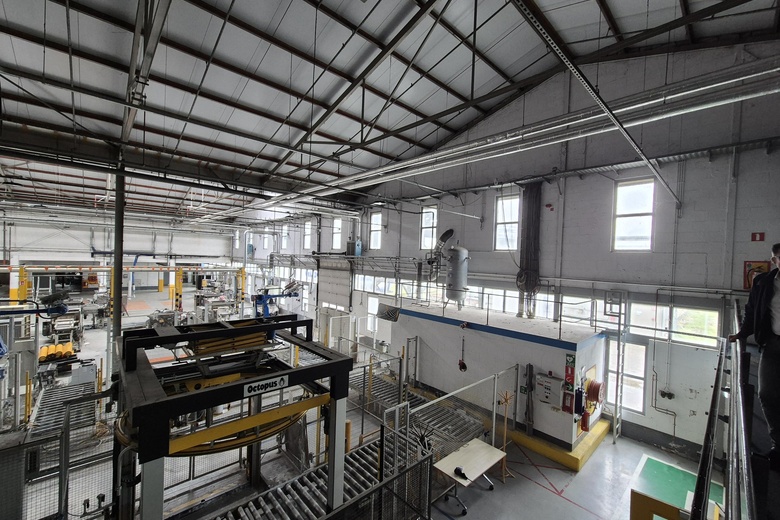 BedrijfsruimteaanAmbachtsweg 1<br/> inGroot-Ammers