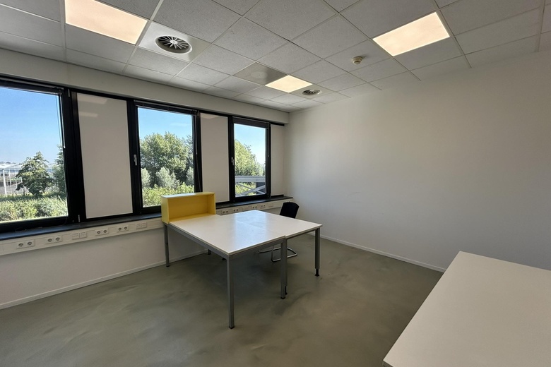 KantoorruimteaanVenus 116<br/> inHonselersdijk