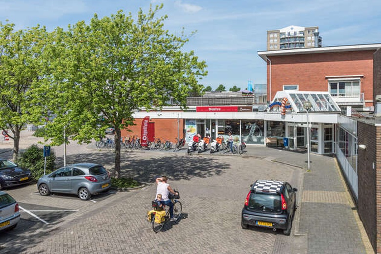 WinkelruimteaanRaadhuisplein 47 - 133<br/> inKrimpen aan den IJssel WinkelruimteaanRaadhuisplein 47 - 133<br/> inKrimpen aan den IJssel