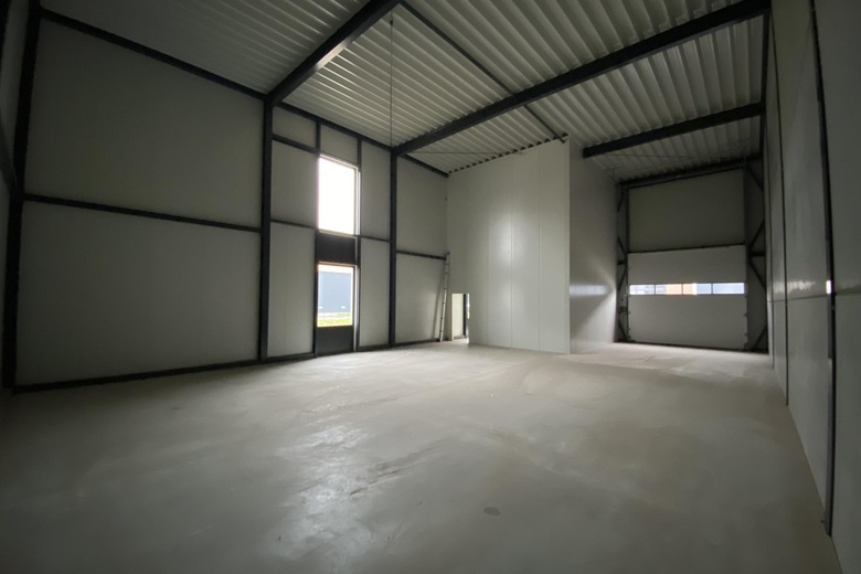 BedrijfsruimteaanSippenbroek 17<br/> inZutphen BedrijfsruimteaanSippenbroek 17<br/> inZutphen