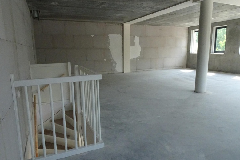 BedrijfsruimteaanNijverheidslaan 8 U<br/> inWeesp