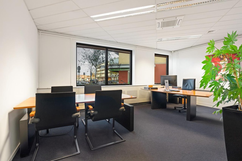 KantoorruimteaanStationsweg 41<br/> inZwijndrecht