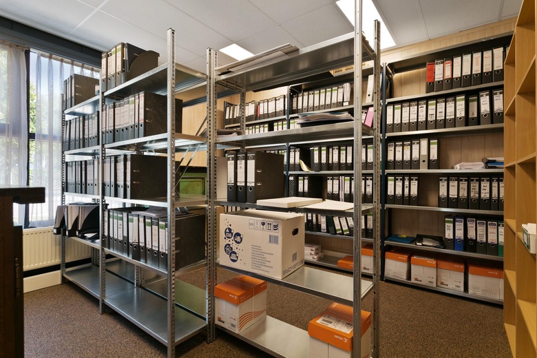 KantoorruimteaanVluchtoord 24<br/> inUden