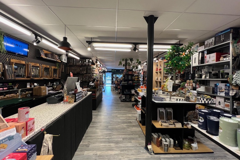 WinkelruimteaanBurgemeester Winklerplein 20<br/> inSliedrecht