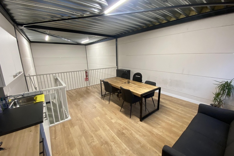 BedrijfsruimteaanGordingweg 34<br/> inAlmere BedrijfsruimteaanGordingweg 34<br/> inAlmere