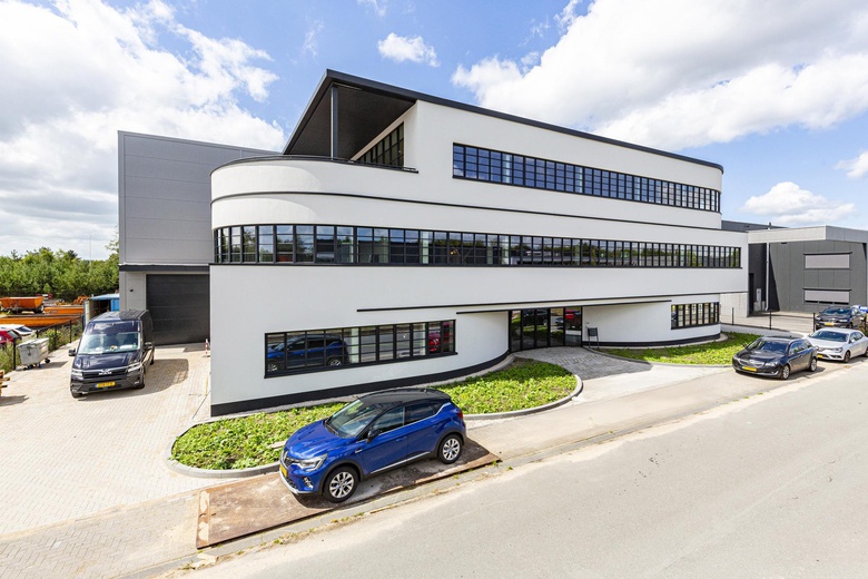 BedrijfsruimteaanCenturionbaan 140<br/> inSoesterberg BedrijfsruimteaanCenturionbaan 140<br/> inSoesterberg