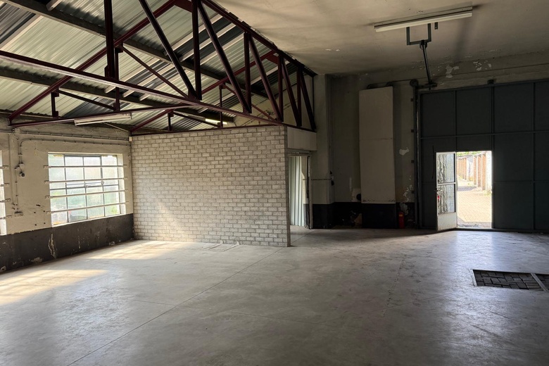 Bedrijfsruimte Hoensbroek - Montfortstraat 3 - Foto 2