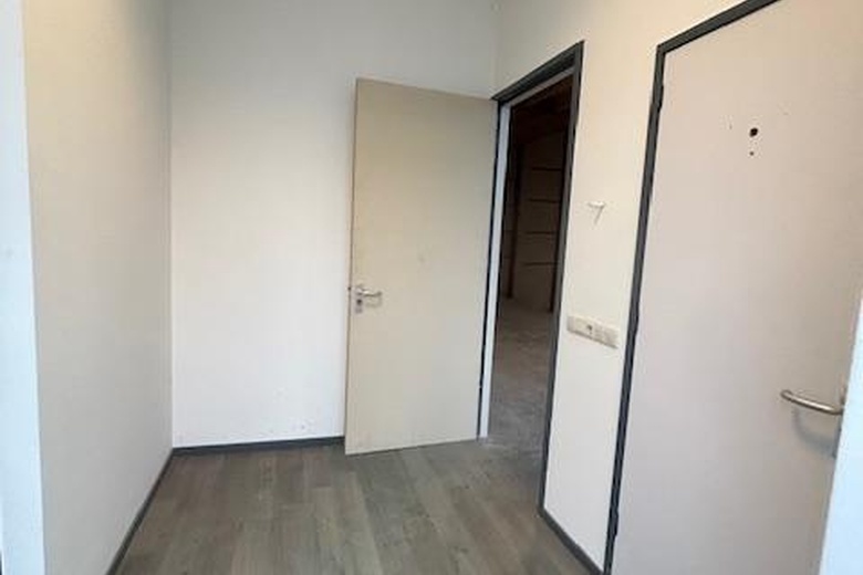 BedrijfsruimteaanValeton 4 h 1<br/> inZaltbommel BedrijfsruimteaanValeton 4 h 1<br/> inZaltbommel