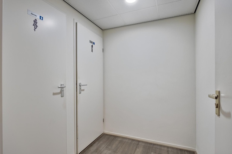 BedrijfsruimteaanIndustrieweg 20<br/> inSliedrecht BedrijfsruimteaanIndustrieweg 20<br/> inSliedrecht