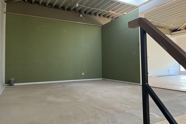 BedrijfsruimteaanOhmweg 9 a<br/> inAlblasserdam