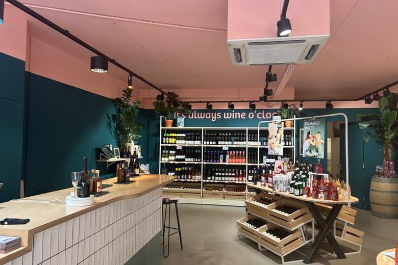 WinkelruimteaanFerdinand Bolstraat 117<br/> inAmsterdam WinkelruimteaanFerdinand Bolstraat 117<br/> inAmsterdam