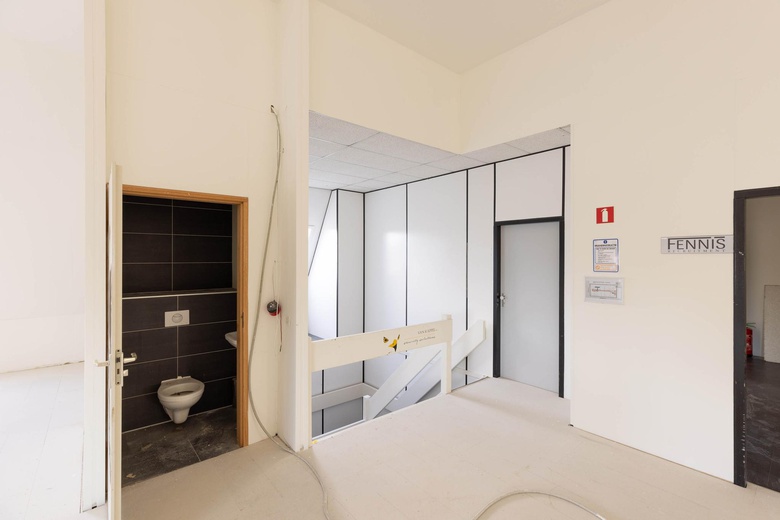 KantoorruimteaanHellingstraat 22<br/> inHuizen