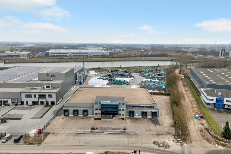 BedrijfsruimteaanPanovenweg 10<br/> inTiel