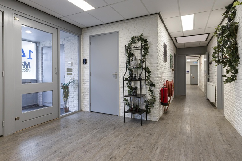 BedrijfsruimteaanKalkovenweg 14<br/> inAlphen aan den Rijn