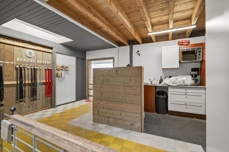 BedrijfsruimteaanHamerstraat 24<br/> inHengelo