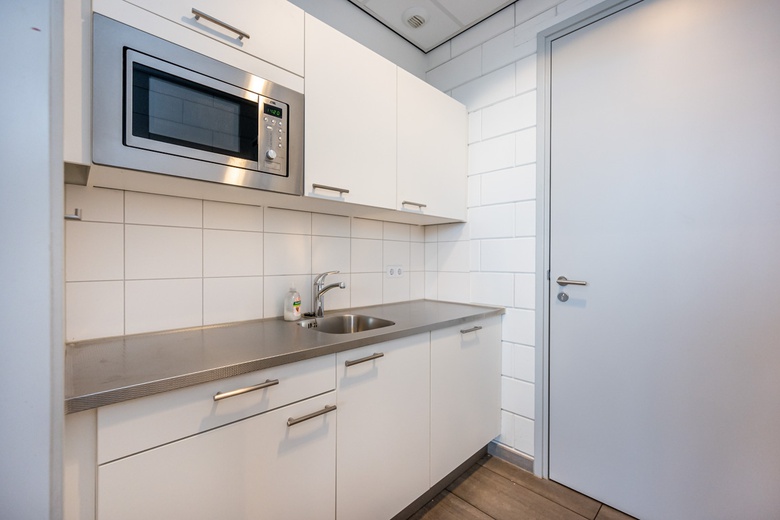 BedrijfsruimteaanDe Hofjes 44<br/> inMiddelharnis BedrijfsruimteaanDe Hofjes 44<br/> inMiddelharnis