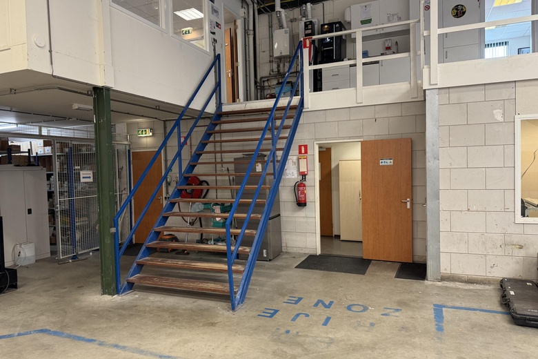 BedrijfsruimteaanZeemanstraat 71 - 73<br/> inBarendrecht BedrijfsruimteaanZeemanstraat 71 - 73<br/> inBarendrecht