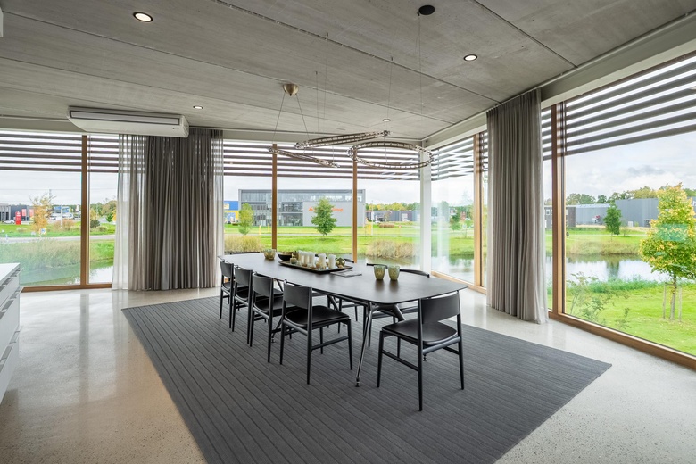 BedrijfsruimteaanRientjesoven 20<br/> inBorne BedrijfsruimteaanRientjesoven 20<br/> inBorne