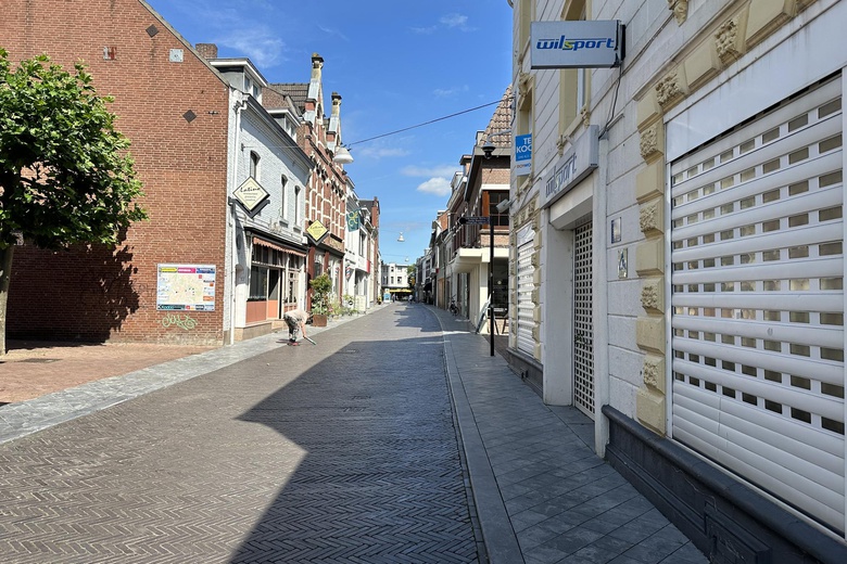 WinkelruimteaanSteenweg 47<br/> inSittard WinkelruimteaanSteenweg 47<br/> inSittard