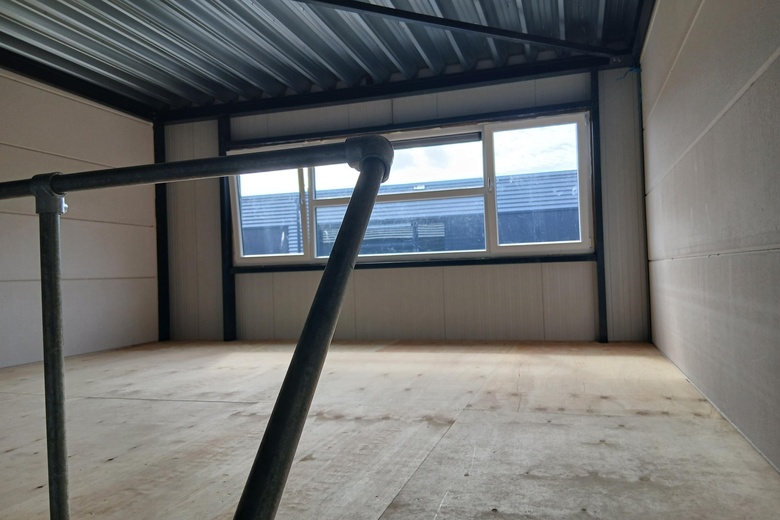 BedrijfsruimteaanRandweg 23<br/> inEmmeloord BedrijfsruimteaanRandweg 23<br/> inEmmeloord