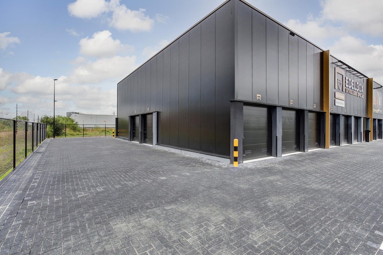 BedrijfsruimteaanOsloweg 4<br/> inGroningen BedrijfsruimteaanOsloweg 4<br/> inGroningen
