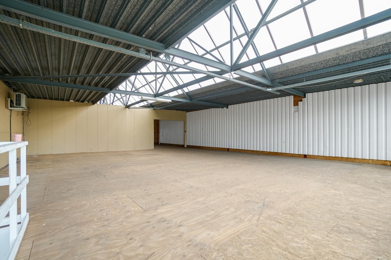 BedrijfsruimteaanHoorn 314<br/> inAlphen aan den Rijn BedrijfsruimteaanHoorn 314<br/> inAlphen aan den Rijn