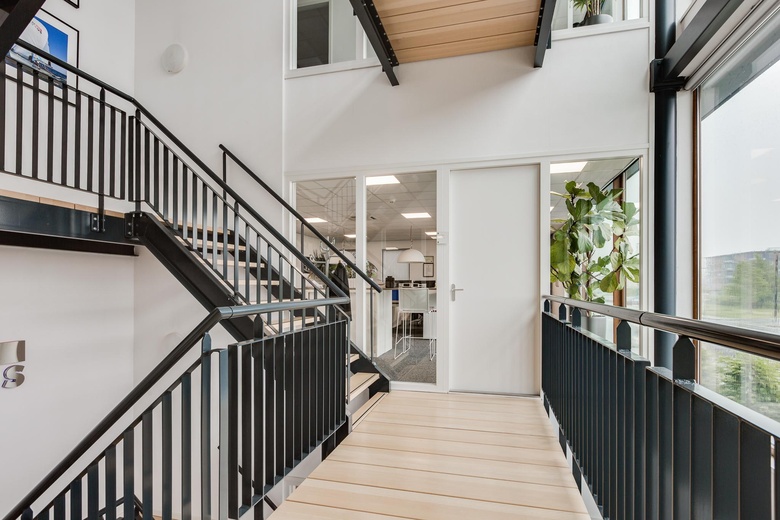 BedrijfsruimteaanIndustrieweg 14<br/> inMaassluis BedrijfsruimteaanIndustrieweg 14<br/> inMaassluis