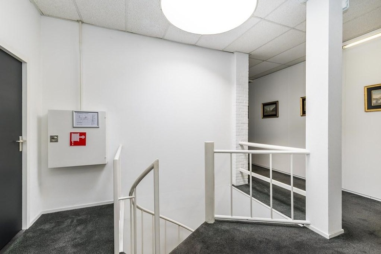 KantoorruimteaanMozartlaan 3<br/> inMaassluis KantoorruimteaanMozartlaan 3<br/> inMaassluis
