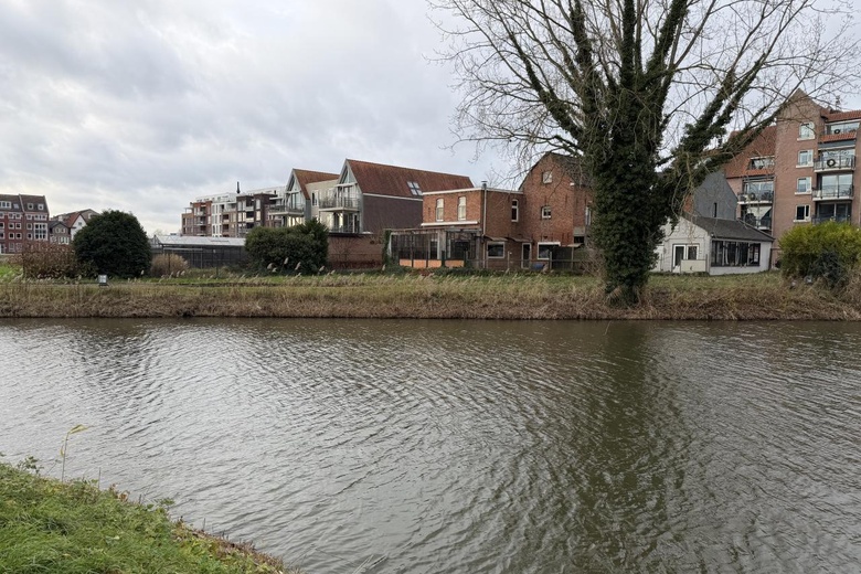 BedrijfsruimteaanStationsweg 1<br/> inHulst