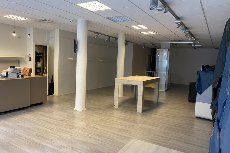 WinkelruimteaanSegeersstraat 28<br/> inMiddelburg WinkelruimteaanSegeersstraat 28<br/> inMiddelburg