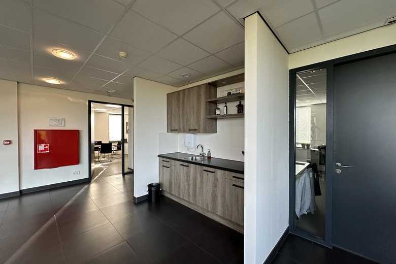 KantoorruimteaanIppelseweg 14<br/> inNieuwendijk KantoorruimteaanIppelseweg 14<br/> inNieuwendijk