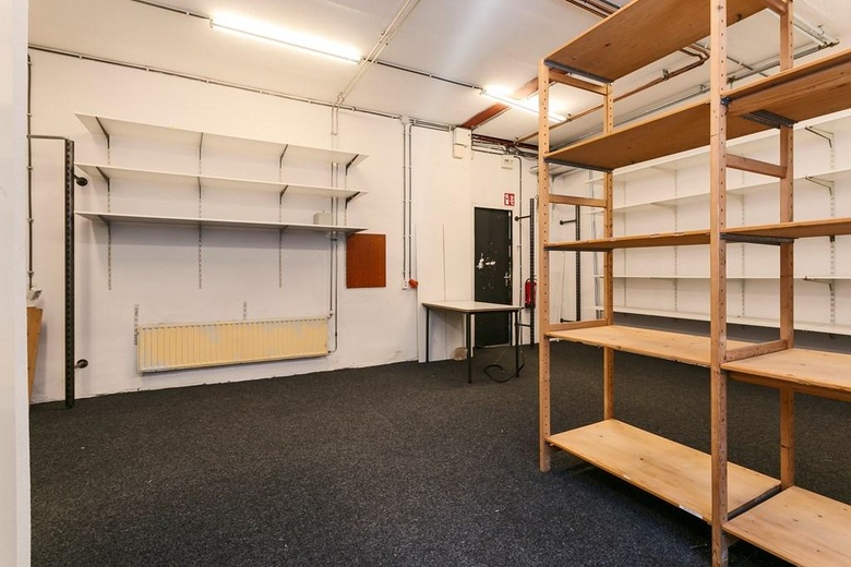 WinkelruimteaanSint-Josephstraat 45<br/> inBergen op Zoom WinkelruimteaanSint-Josephstraat 45<br/> inBergen op Zoom