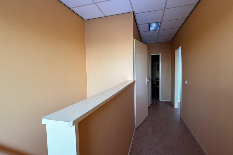 BedrijfsruimteaanNijverheidstraat 24 a<br/> inEdam