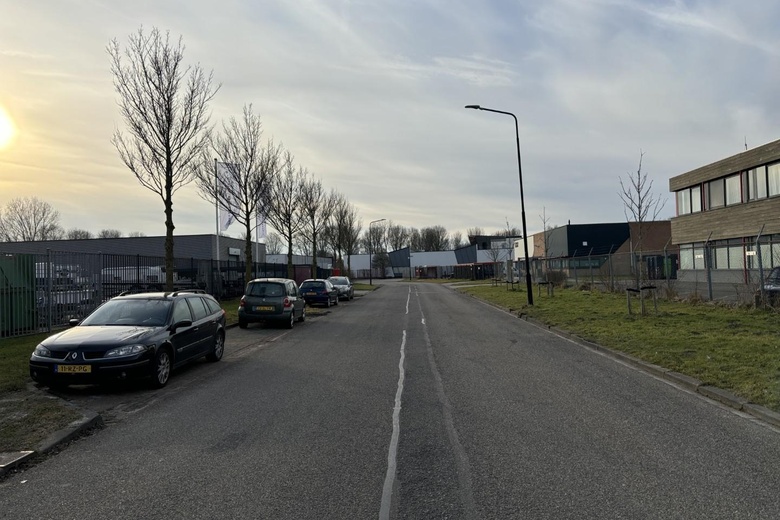 BedrijfsruimteaanEinsteinstraat 3 D<br/> inHeerhugowaard BedrijfsruimteaanEinsteinstraat 3 D<br/> inHeerhugowaard