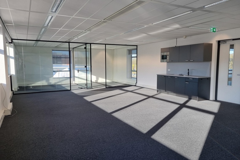 KantoorruimteaanSpoetnik 30<br/> inAmersfoort
