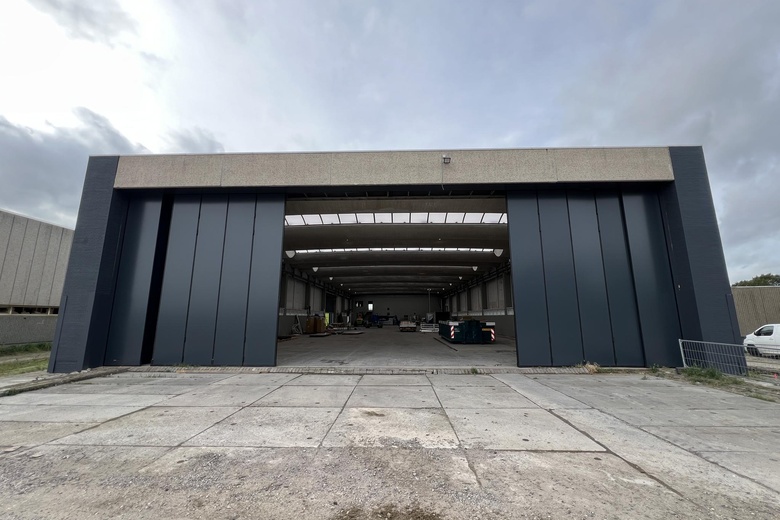 BedrijfsruimteaanLindtsedijk 14 C<br/> inZwijndrecht