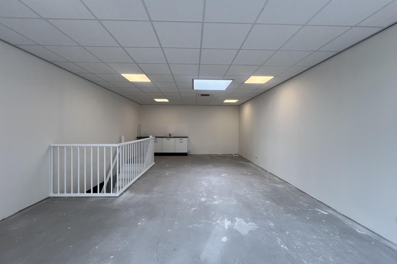 BedrijfsruimteaanLelystraat 60 j<br/> inSliedrecht BedrijfsruimteaanLelystraat 60 j<br/> inSliedrecht