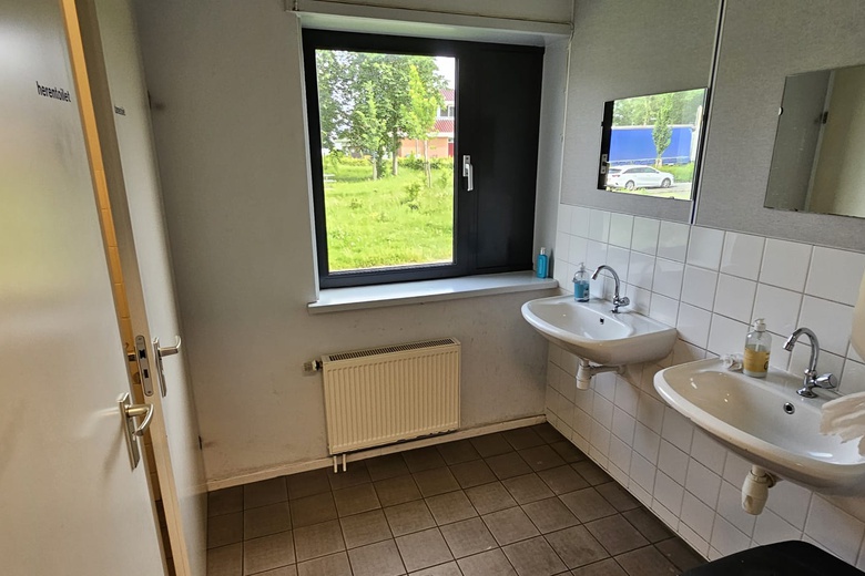 BedrijfsruimteaanLandbouwweg 27<br/> inZeewolde