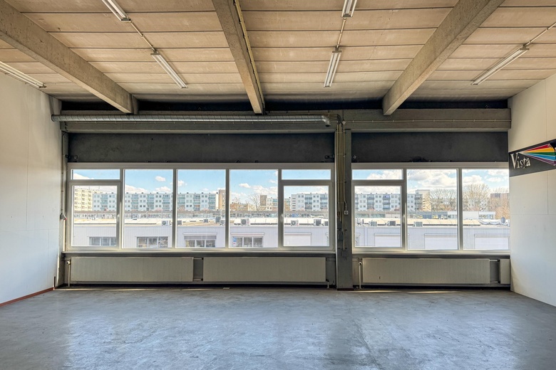 BedrijfsruimteaanPampuslaan 81<br/> inWeesp