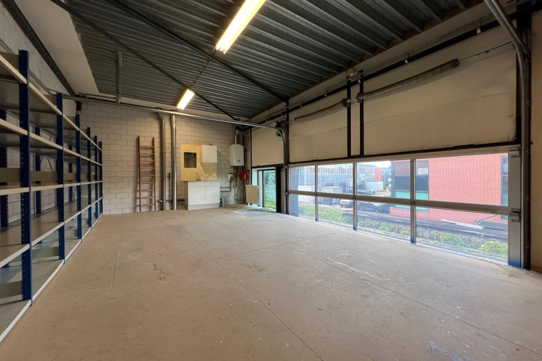 BedrijfsruimteaanNewtonweg 12<br/> inAlblasserdam BedrijfsruimteaanNewtonweg 12<br/> inAlblasserdam