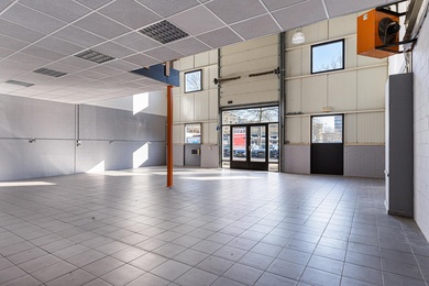 Bekijk foto 2 van Euromarkt 127