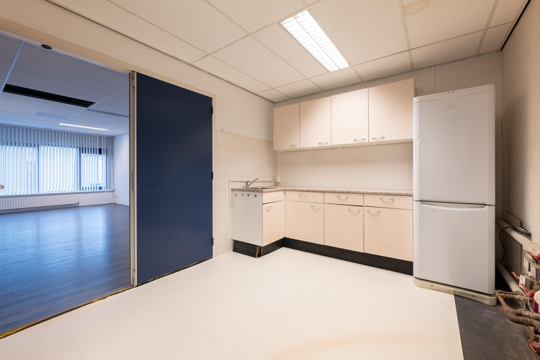 KantoorruimteaanPascalweg 7<br/> inSpijkenisse KantoorruimteaanPascalweg 7<br/> inSpijkenisse