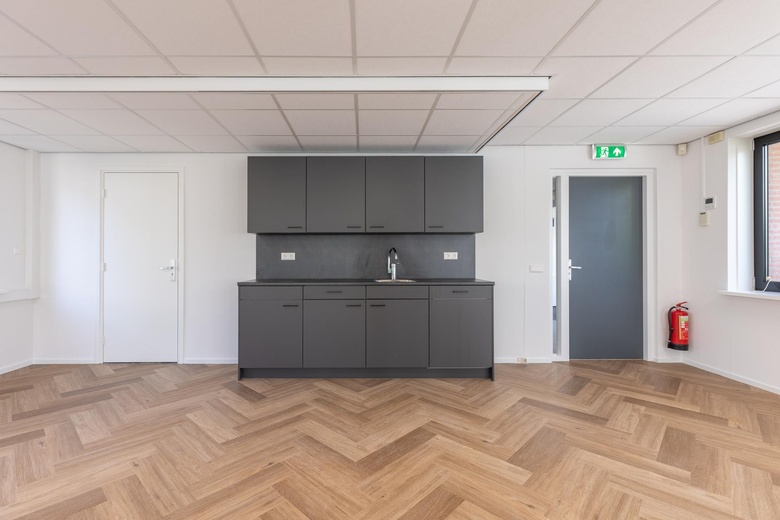 KantoorruimteaanAalsmeerderweg 604 - 610<br/> inRozenburg KantoorruimteaanAalsmeerderweg 604 - 610<br/> inRozenburg