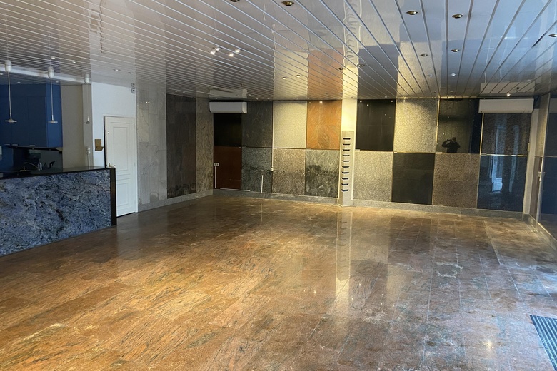 BedrijfsruimteaanMolendijk 50<br/> inRhoon