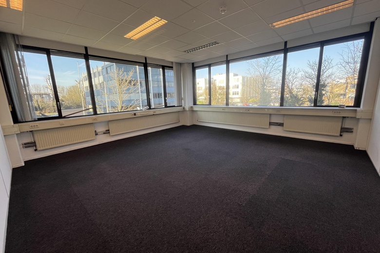 KantoorruimteaanZaagmolenlaan 4<br/> inWoerden KantoorruimteaanZaagmolenlaan 4<br/> inWoerden