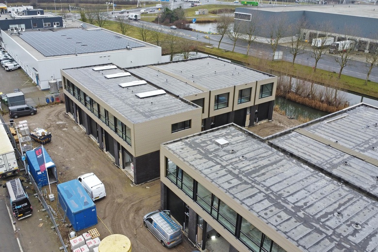 BedrijfsruimteaanOosteinde 5 a 12<br/> inBarendrecht