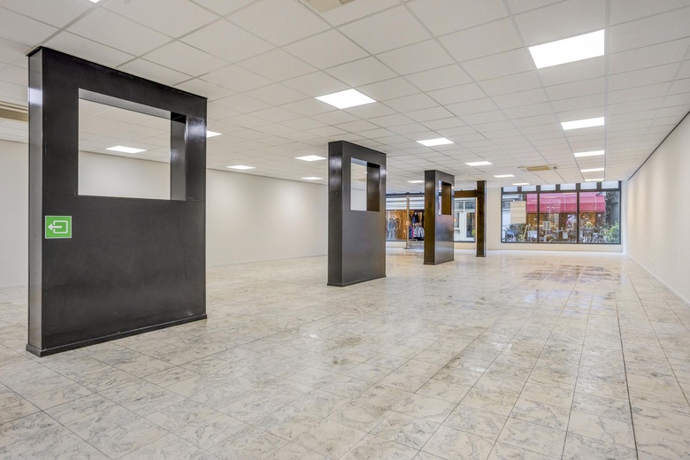 WinkelruimteaanOudestraat 86<br/> inKampen