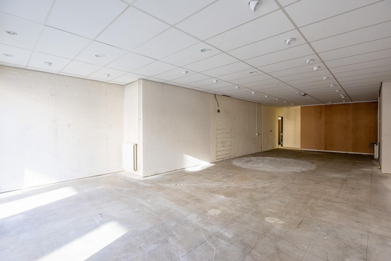 WinkelruimteaanSchoolstraat 7<br/> inVenray WinkelruimteaanSchoolstraat 7<br/> inVenray